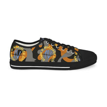 Load image into Gallery viewer, DIVW Low Top Sneakers