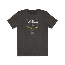 Afbeelding in Gallery-weergave laden, A smile is the...Tee