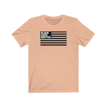 Afbeelding in Gallery-weergave laden, Black Lives Matter flag Tee