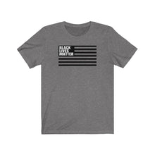 Afbeelding in Gallery-weergave laden, Black Lives Matter flag Tee