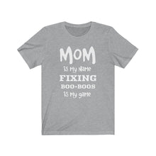 将图片加载到图库查看器,Mom is my name... Tee