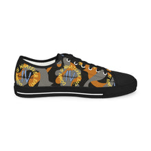 Load image into Gallery viewer, DIVW Low Top Sneakers
