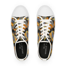 Load image into Gallery viewer, DIVW Low Top Sneakers
